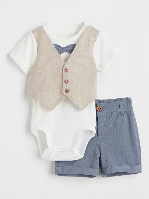 

H&M Boys Beige & Grey 2-Piece Set With A Waistcoat