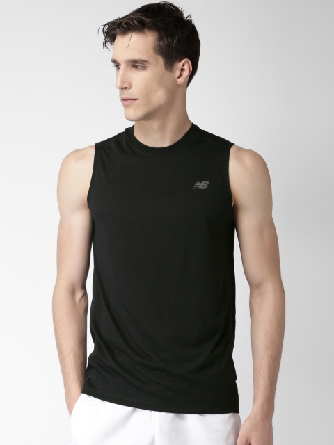 

New Balance Men Black Solid Round Neck T-shirt