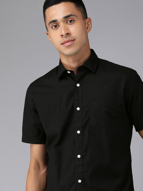 

Van Heusen Sport Men Black Solid Slim Fit Pure Cotton Casual Shirt