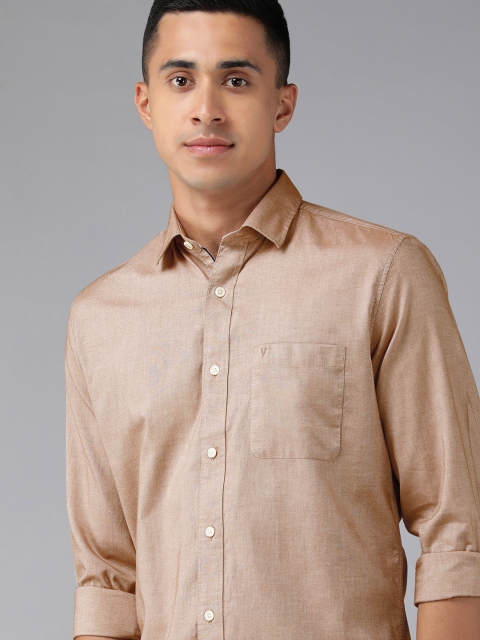 

Van Heusen Sport Men Nude-Coloured Slim Fit Casual Shirt