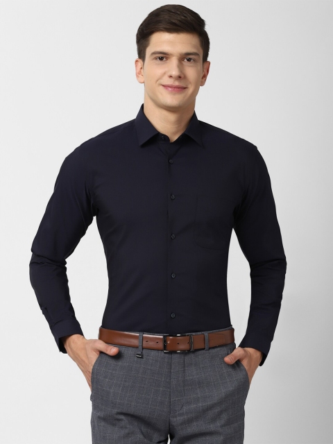 

Peter England Men Black Solid Formal Shirt