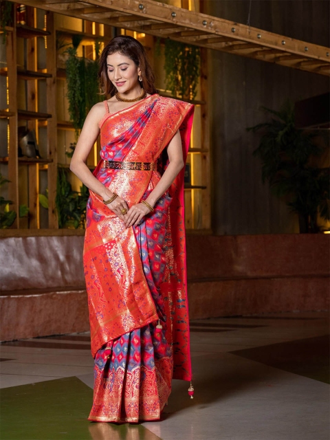 

BEATITUDE Red & Gold-Toned Ethnic Motifs Silk Blend Saree