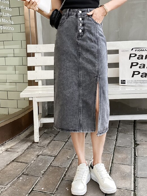 

BoStreet Women Black Solid Straight Fit Skirts