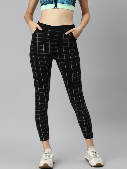 

Aarika Women Black & White Pure Cotton Checked Regular Gym Tights