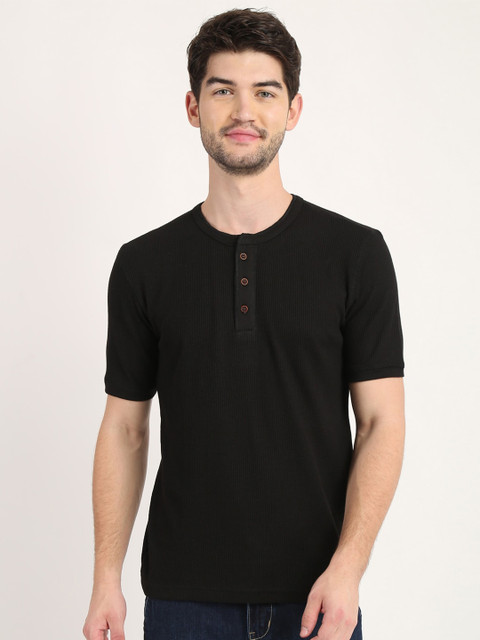 

COLVYNHARRIS JEANS Men Black Henley Neck T-shirt