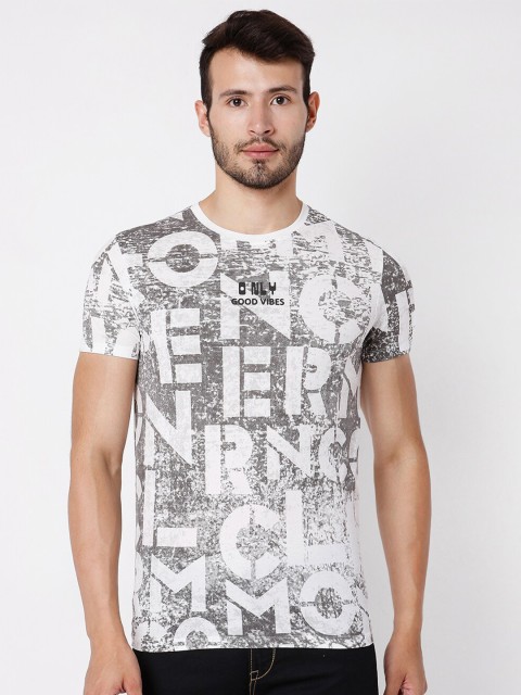 

Rex Straut Jeans Men Black Typography Printed Raw Edge Slim Fit T-shirt
