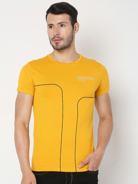

Rex Straut Jeans Men Yellow Slim Fit T-shirt