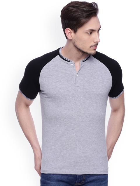 

Basics Men Grey Melange Solid Muscle Fit Henley Neck T-shirt