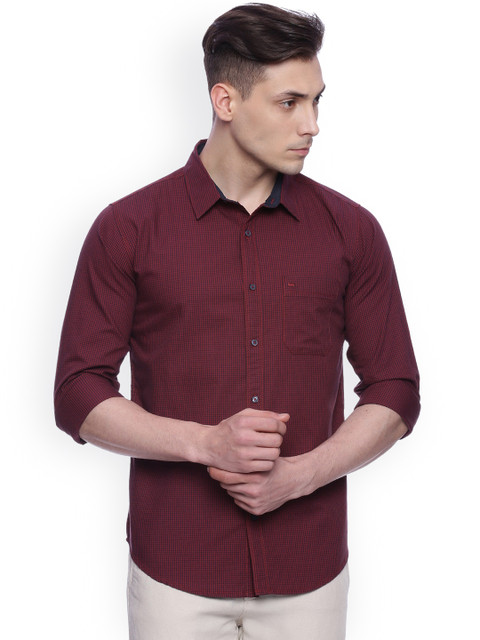 

Basics Men Maroon Slim Fit Checked Casual Shirt