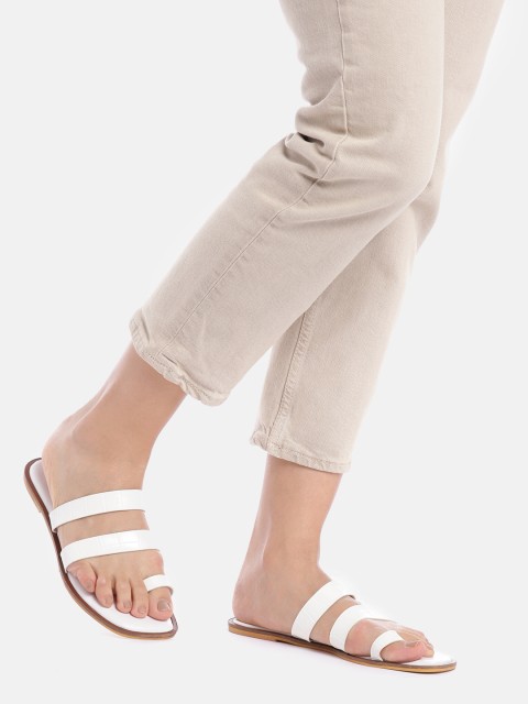 

IYKYK Women White Croc-Textured One Toe Flats
