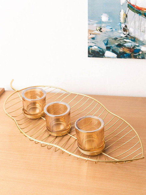 

MARKET99 Gold-Toned T.Lite Candle Holder