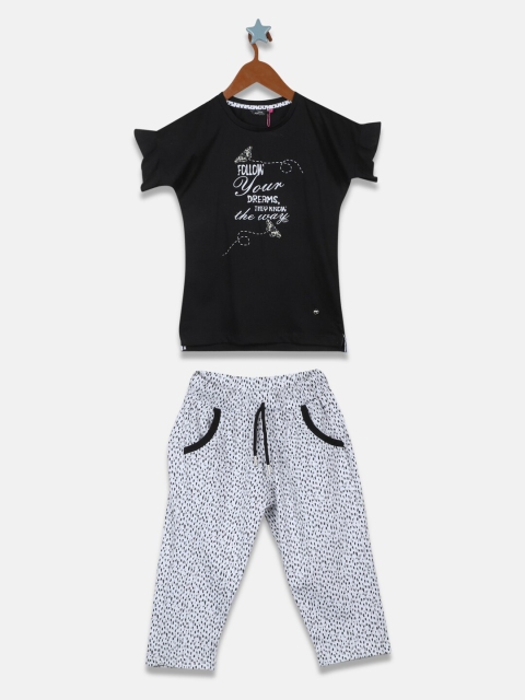 

Monte Carlo Girls Black & White Printed Round Neck T-shirt with Checked Capris