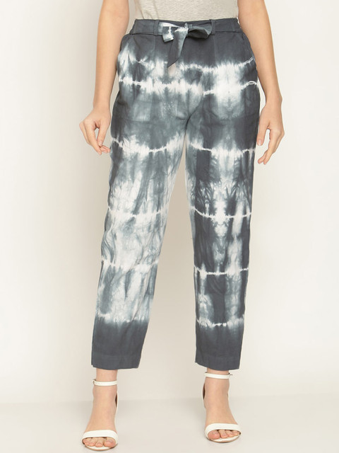 

Aawari Women Grey Printed Relaxed High-Rise Trousers