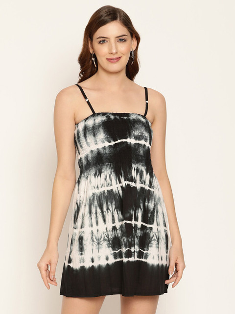 

Aawari Black Print Longline Top