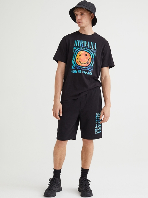 

H&M Men Black Regular Fit Printed Sweatshorts