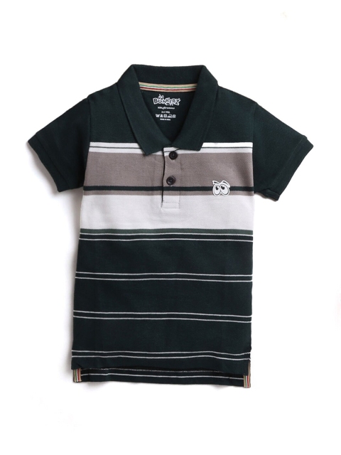 

Hopscotch Boys Green Colourblocked Polo Collar Monochrome Applique T-shirt