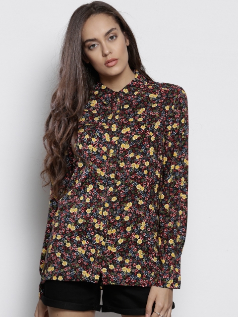 

DOROTHY PERKINS Women Black & Red Ditsy Floral Print Shirt