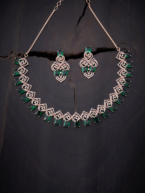 

Kushal's Fashion Jewellery Green Gold-Plated Necklace