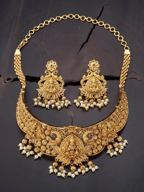 

Kushal's Fashion Jewellery Red & Gold-Toned Gold-Plated Antique Necklace