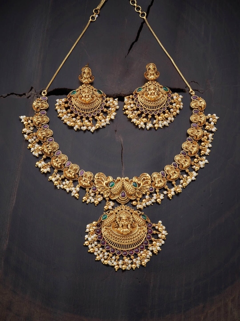 

Kushal's Fashion Jewellery Red & Green Gold-Plated Jewellery Set