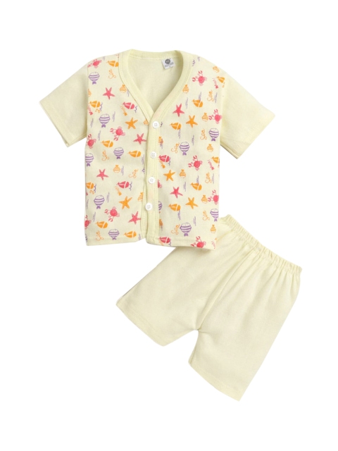 

Hopscotch Unisex Kids Yellow & Purple Printed Night suit