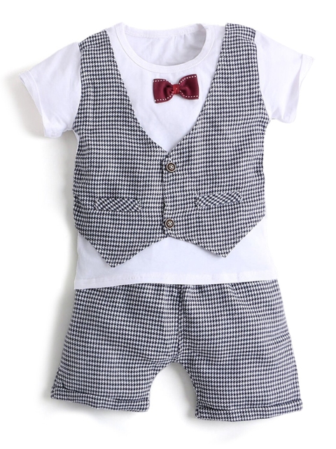 

Hopscotch Boys Black Printed T-shirt with Shorts