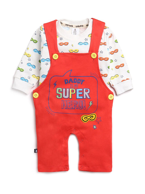 

Hopscotch Boys Red & White Pure Cotton Printed T-shirt with Trousers