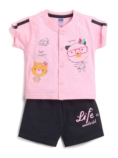 

Hopscotch Boys Pink & Black Printed T-shirt with Shorts