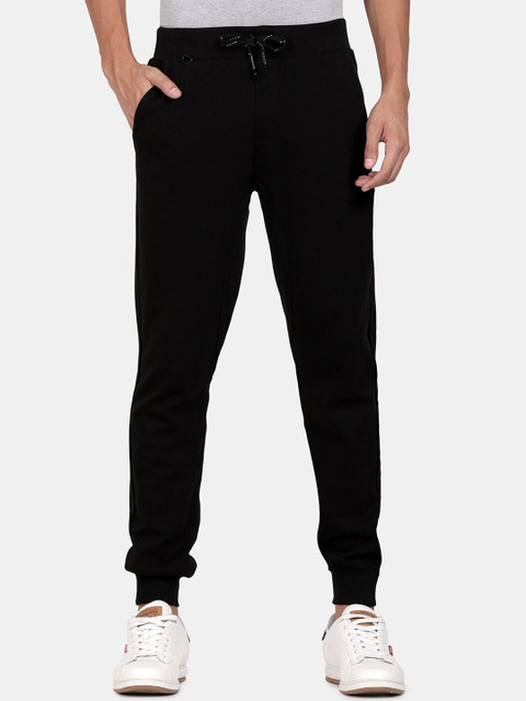 

t-base Men Black Solid Joggers