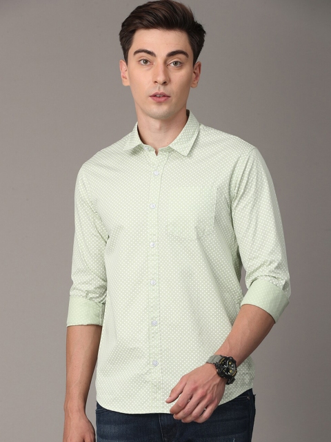 

Huggun Men Green Premium Slim Fit Printed Casual Shirt