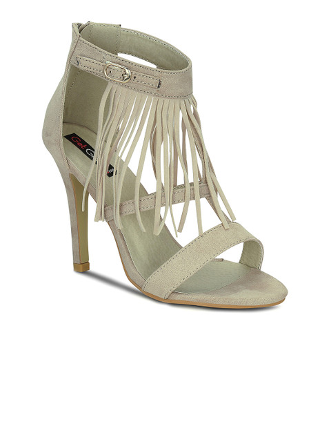 

Get Glamr Women Beige Solid Heels