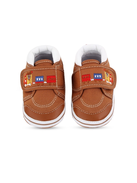 

Hopscotch Boys Brown Perforations Sneakers