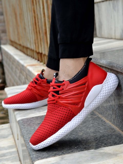 

Eego Italy Men Red Sports Shoes
