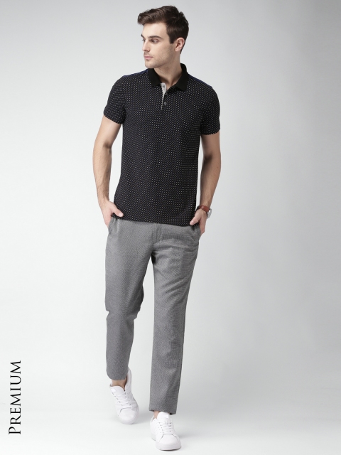 

INVICTUS Men Black Printed Polo T-shirt