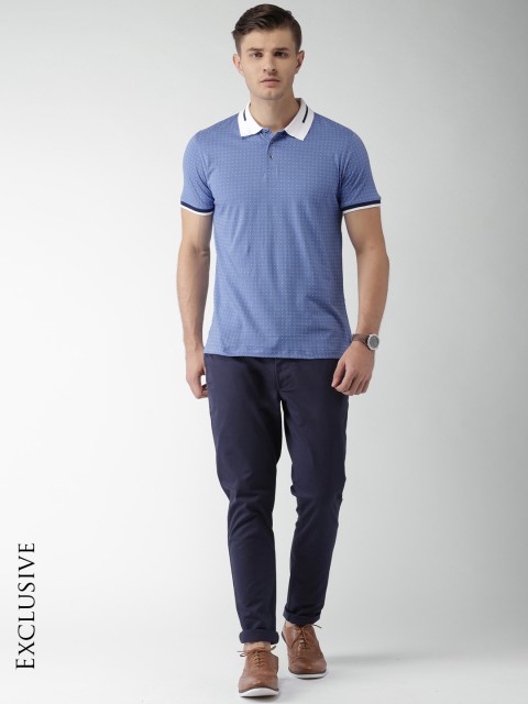 

INVICTUS Men Blue & White Micro Geo Printed Polo Collar T-shirt