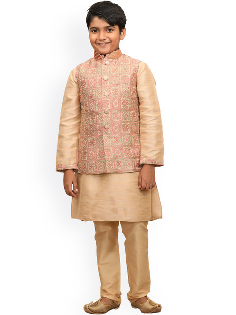 

Manyavar Boys Cream-Coloured Ethnic Motifs Kurta with Pyjamas & Nehru Coat