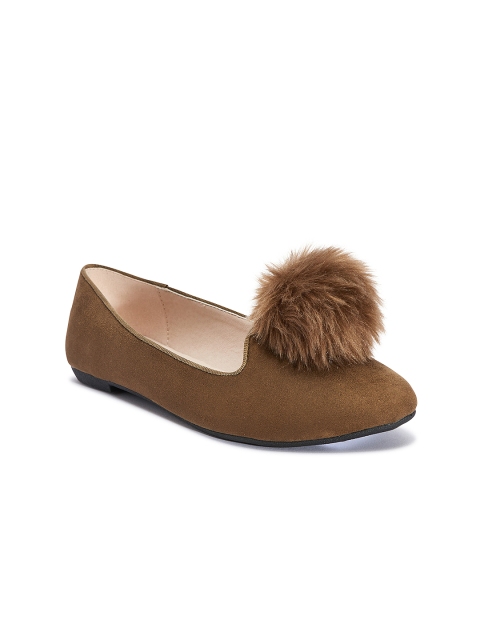 

Truffle Collection Women Khaki Solid Ballerinas