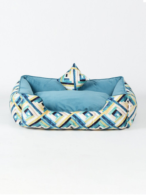 

WIGGLE TWIDDLE Turquoise Blue & White Printed Pet Beds