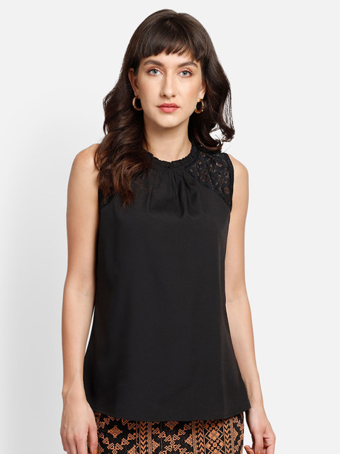 

YOU FOREVER White Crepe Top