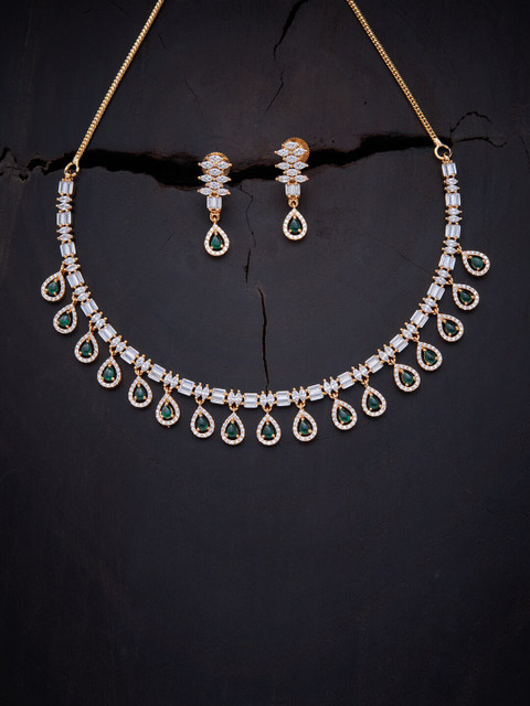 

Kushal's Fashion Jewellery Green Gold-Plated Necklace