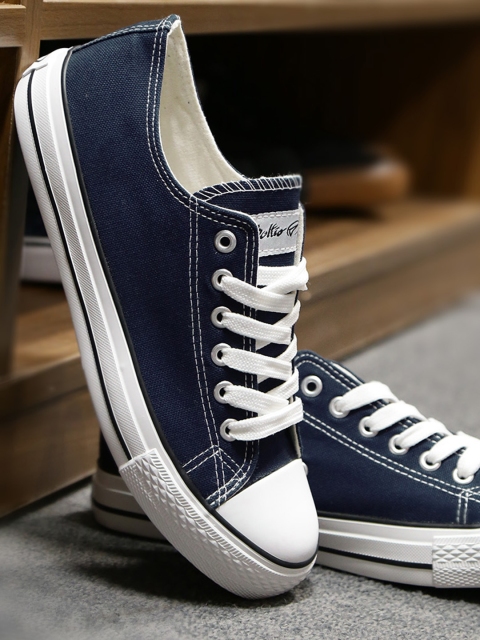 

Boltio Women Navy Sneakers, Navy blue