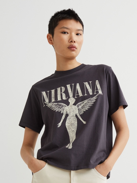 

H&M Grey T-Shirt with A Motif
