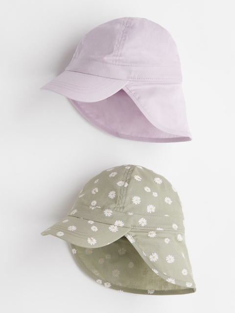 

H&M Girls Pack Of 2 Green & Purple Printed Cotton Sun Caps