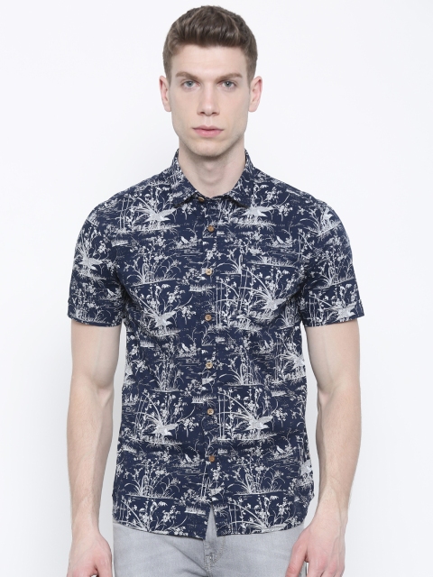 

Flying Machine Men Navy & White Slim Fit Printed Casual Shirt, Navy blue