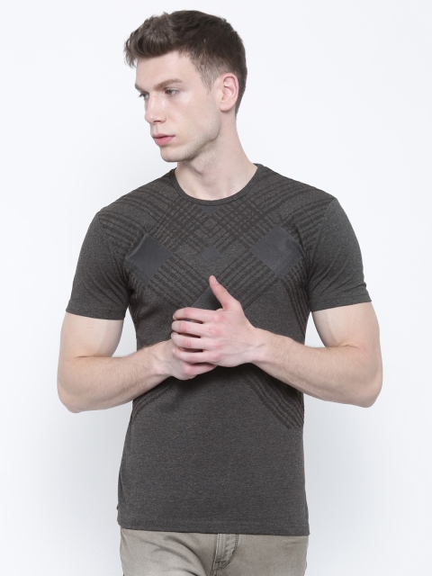 

Flying Machine Men Charcoal Grey Printed Round Neck Pure Cotton T-shirt