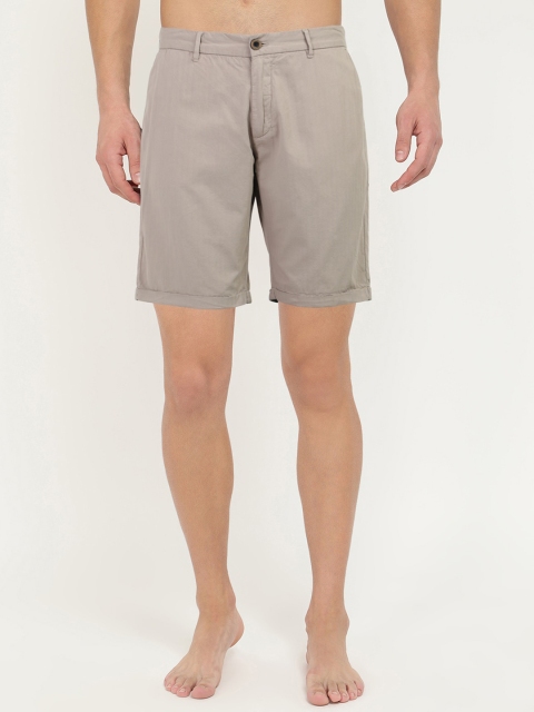 

V2 Value & Variety Men Beige Shorts
