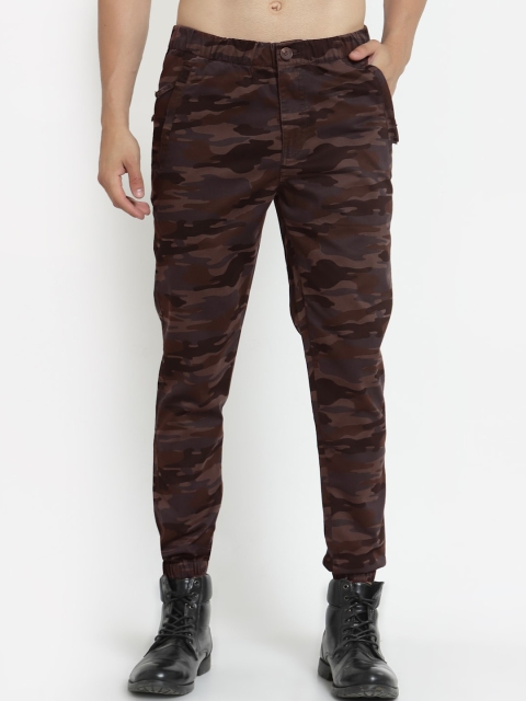 

SAPPER Men Brown Camouflage Printed Slim Fit Joggers