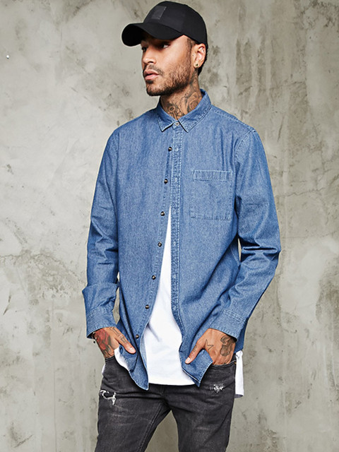 

FOREVER 21 Men Blue Solid Denim Shirt