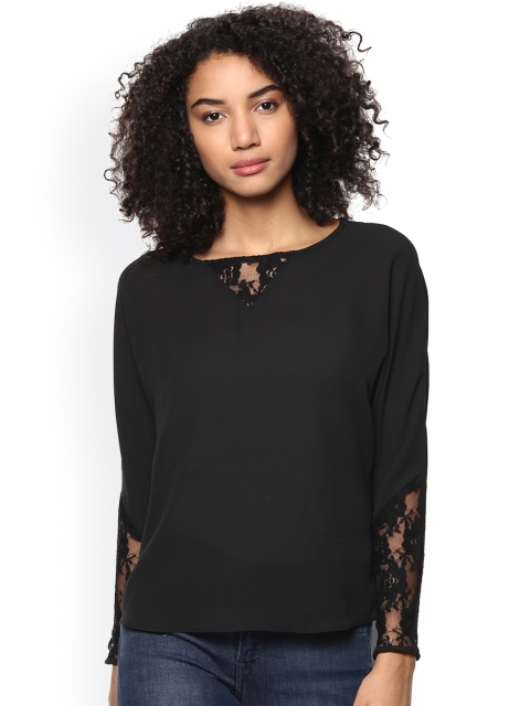 

Harpa Black Top with Lace Detail