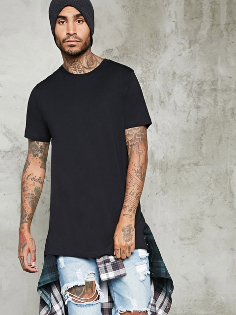

FOREVER 21 Men Black Solid Round Neck T-shirt